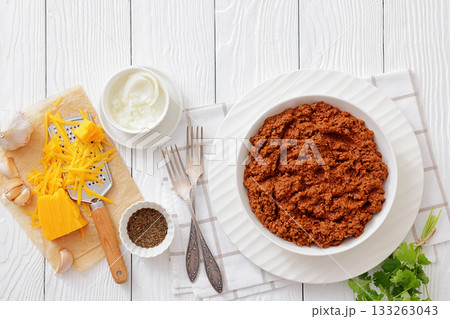slow cooked spicy beef ragu, cincinnati chili 133263043