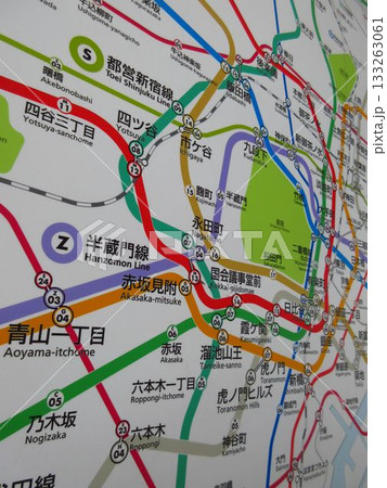 東西線の妙典駅にある「東京の地下鉄路線図」 133263061