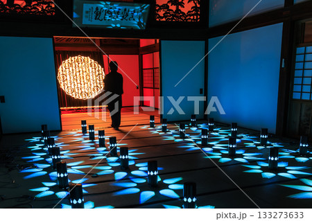 岐阜県関市の龍泰寺を彩る幻想的ライトアップアート 133273633