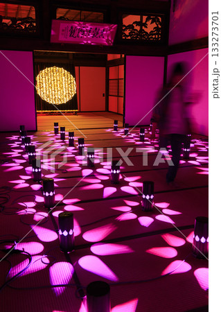 あんじんの灯ー岐阜県関市の龍泰寺を彩る幻想的ライトアップアートインスタレーション 133273701