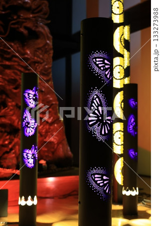 岐阜県関市・龍泰寺の龍の木彫りを照らす幻想的竹あかりライトアップ 133273988