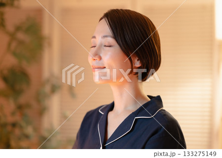 夜のスキンケア 夜のスキンケア 133275149