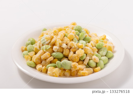 ［冷凍食品］枝豆コーン 133276518