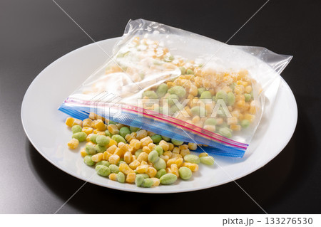 ［冷凍食品］枝豆コーン 133276530