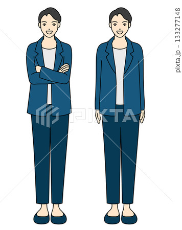 笑顔で立つオフィスカジュアルな男性（ブレザーとTシャツ）の全身イラスト 133277148