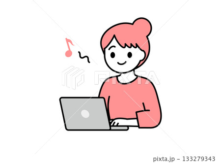 PC作業・副業・デスクワークする女性02 PC作業・副業・デスクワークする女性02 133279343