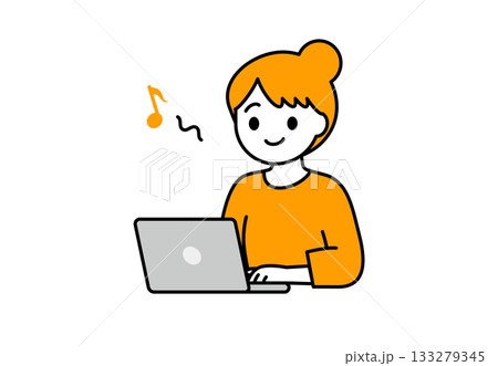 PC作業・副業・デスクワークする女性04 133279345
