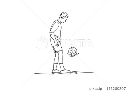 Single continuous line drawing young woman soccer freestyle athlete expertly juggling ball off her foot with focused control. Dynamic balance of sport. One line draw graphic design vector illustration Single continuous line drawing young woman soccer freestyle athlete expertly juggling ball off her foot with focused control. Dynamic balance of sport. One line draw graphic design vector illustration 133280207