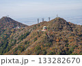 紅葉が始まった晩秋の筑波山頂付近 133282670