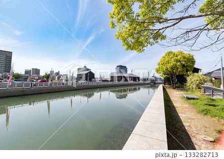 【半田市】半田運河と蔵の街の風景 133282713