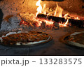 窯焼きピザ 133283575