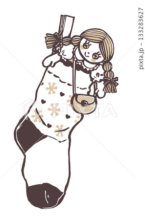 おさげの女の子の布人形が入った雪の結晶とハート模様のクリスマスの靴下 筆描き・2色塗り おさげの女の子の布人形が入った雪の結晶とハート模様のクリスマスの靴下 筆描き・2色塗り 133283627