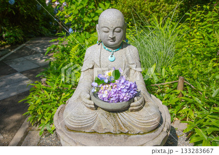 明月院のお地蔵様 133283667