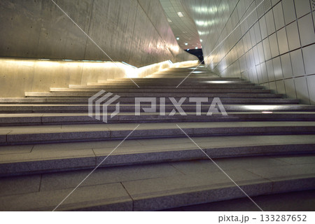Dongdaemun Design Plaza landmark, futuristic building designed by architect Zaha Hadid in Seoul, South Korea 133287652