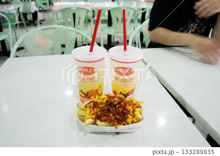 グアム　タムニン　グアムプレミアアウトレット 133289835