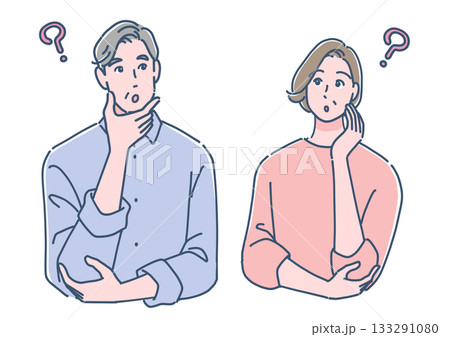 疑問を持つシニア夫婦 133291080