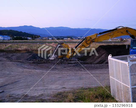 工事現場 道路 区画整理 工事現場 道路 区画整理 133296918