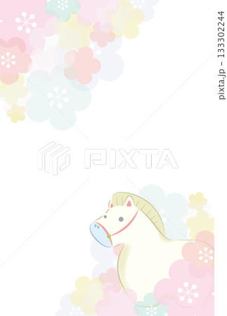 2026年令和八年午年年賀はがきテンプレート 和風な置物のきなり色の馬の梅の花背景フレーム縦置き 133302244