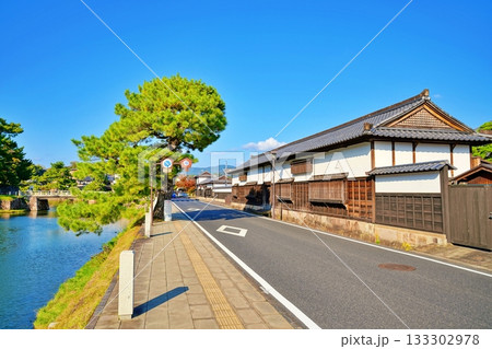 松江市 惣門橋通りの町並み 松江市 惣門橋通りの町並み 133302978