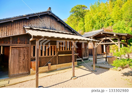 松江市　塩見縄手の武家屋敷 133302980