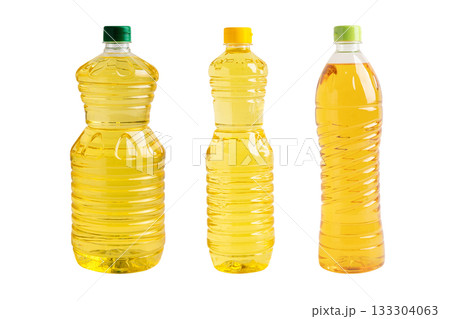 Vegetable oil in platic bottle isolated on white background. 133304063