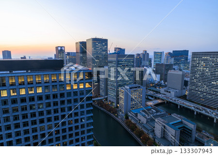 大阪中之島と梅田の夕景 133307943