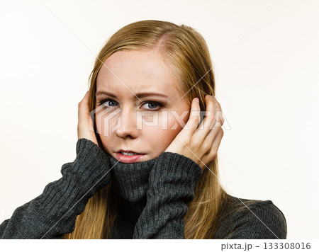 Girl in warm season clothing 133308016