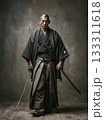 日本刀を携えた武士の肖像、武士道の精神 133311618