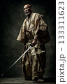 日本刀を携えた武士の肖像、武士道の精神 133311623