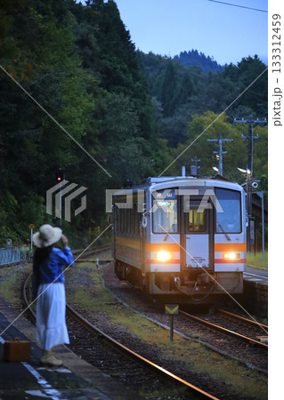 山間の駅 133312459