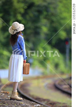 山間の駅 133312539