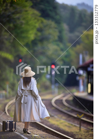 山間の駅 山間の駅 133312779