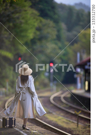山間の駅 山間の駅 133312780