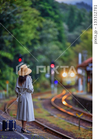 山間の駅 山間の駅 133312781