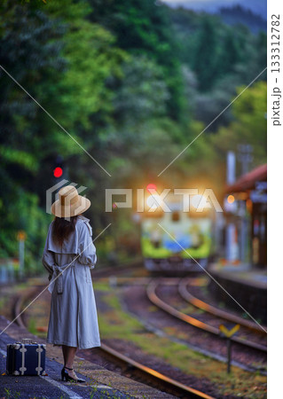 山間の駅 133312782