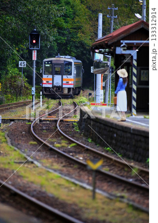 山間の駅 山間の駅 133312914