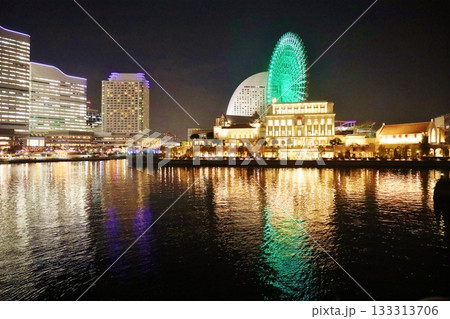 汽車道からのみなとみらいの夜景 133313706