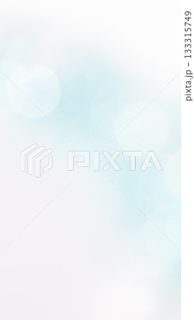 ふんわりキラキラ　玉ボケ　淡いグラレーション背景　水色ブルー 133315749
