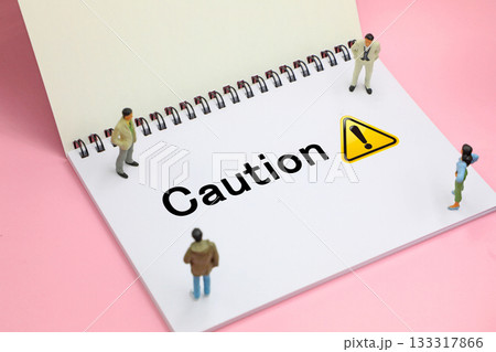 Cautionの文字素材 133317866