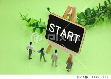 STARTの文字素材 133319145