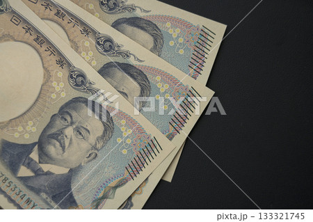 千円紙幣 133321745