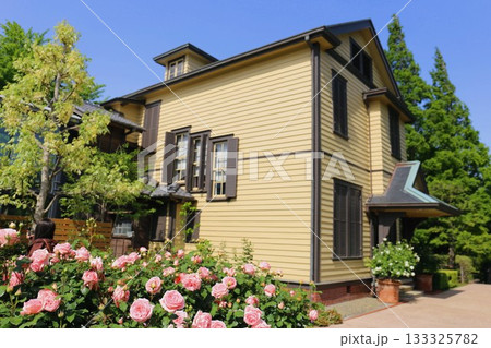 横浜の山手イタリア山庭園内にある外交官の家 133325782