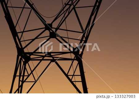 The evening electricity pylon silhouette The evening electricity pylon silhouette 133327003