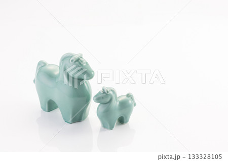 馬の親子　陶器置物　 133328105