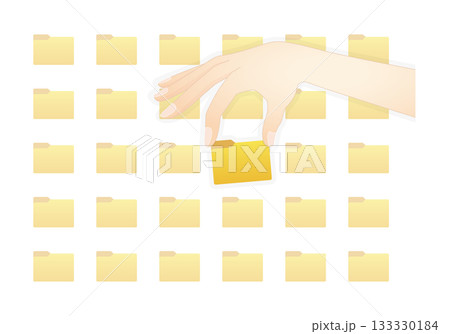 複数のフォルダの中から1つを選んで取り出してる手のイメージ 複数のフォルダの中から1つを選んで取り出してる手のイメージ 133330184