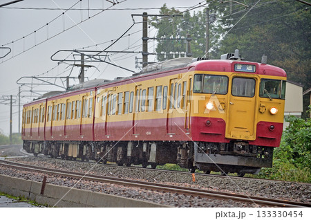 信越本線 来迎寺-越後岩塚 JR東日本 115系 N-3編成(新潟) 信越本線 来迎寺-越後岩塚 JR東日本 115系 N-3編成(新潟) 133330454