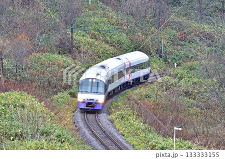 函館本線　昆布－ニセコ　JR北海道　キハ183系5000番台（苗穂）　ニセコエクスプレス 133333155