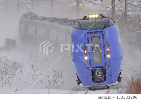 千歳線　北広島－島松　JR北海道　キハ283系　スーパーおおぞら 133333200