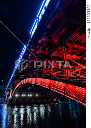 ライトアップされた吾妻橋 ライトアップされた吾妻橋 133333503