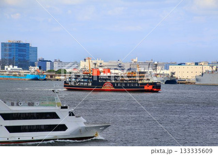 令和の横浜に現れた黒船… 特別クルーズで横浜港を訪れた【東京湾フェリー『しらはま丸』】 令和の横浜に現れた黒船… 特別クルーズで横浜港を訪れた【東京湾フェリー『しらはま丸』】 133335609